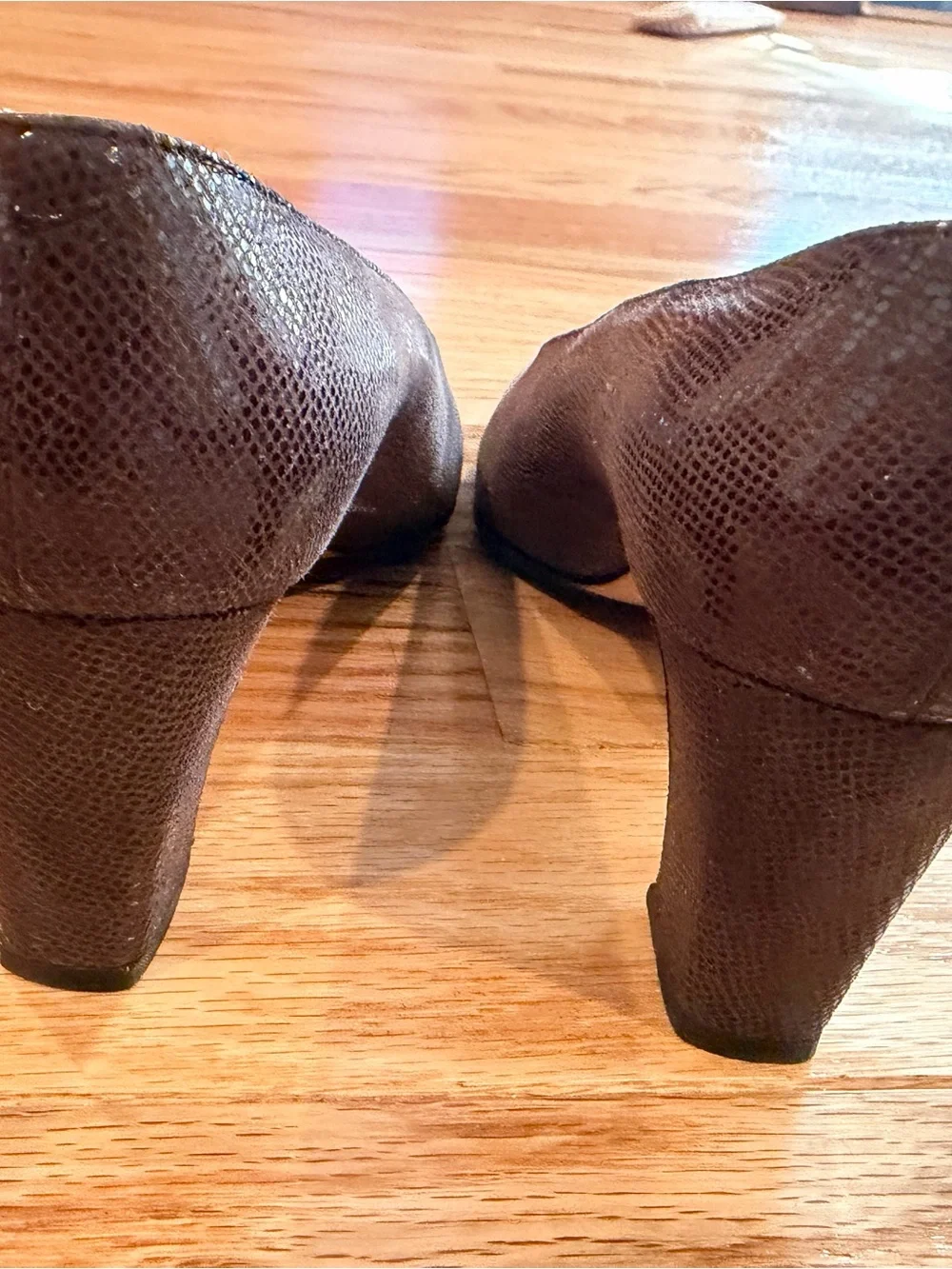Silvia Fiorentina Brown Lizard-Embossed Leather Pumps #shoes  #Italian #leather